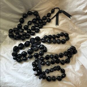 Kukui Nut Leis -black with ribbon tie